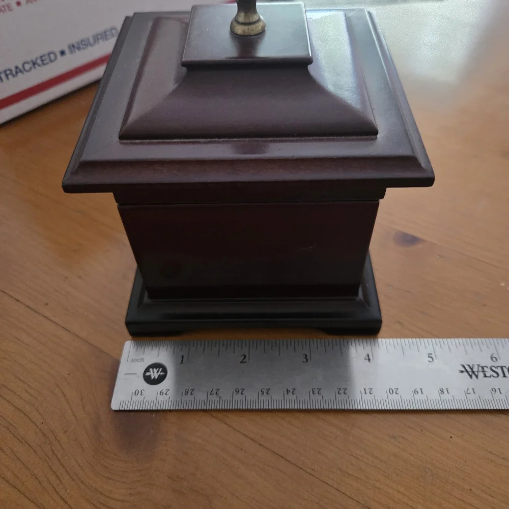 Bombay Company Mahogany Musical Ring Jewel Box
